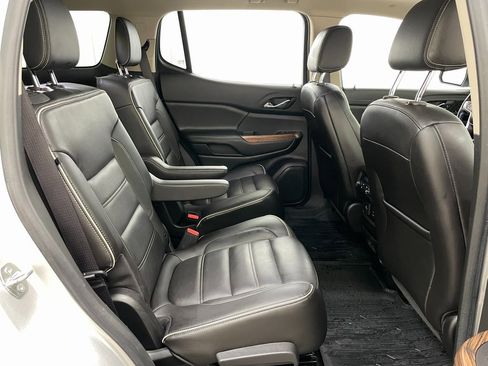 Certified 2019 GMC Acadia Denali w/ Technology Package image 43