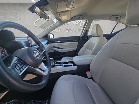 Used 2024 Nissan Altima 2.5 SV image 19
