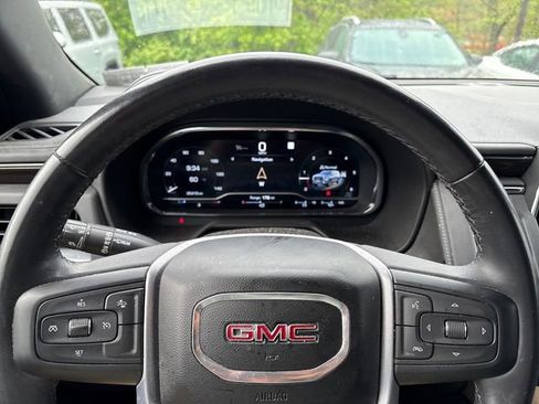 Used 2022 GMC Yukon XL SLE w/ Gmc Pro Safety Plus Package AWD/4WD image 21