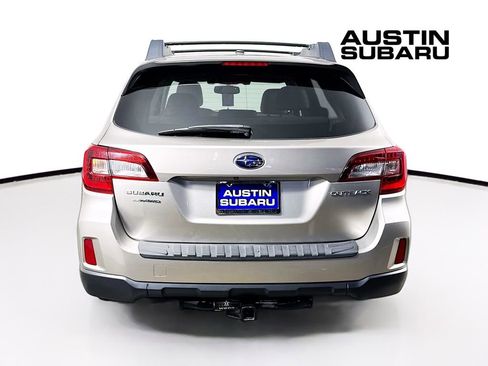 Used 2015 Subaru Outback 2.5i Premium image 6