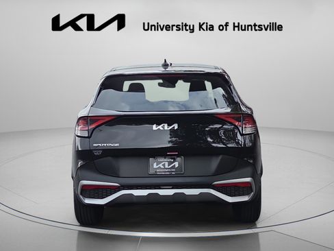 Used 2025 Kia Sportage LX image 6