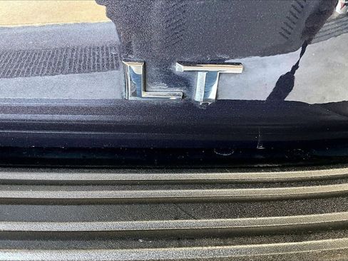 Used 2025 Chevrolet Tahoe LT image 31