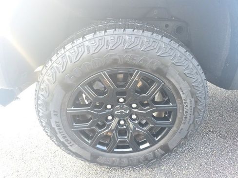 Used 2023 Chevrolet Colorado Trail Boss w/ LPO, Skid Plate Package image 9