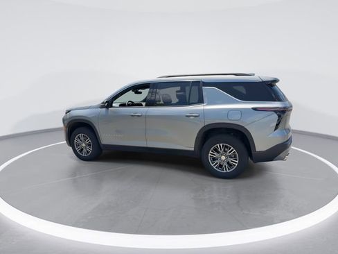 Used 2024 Chevrolet Traverse LT AWD/4WD image 6