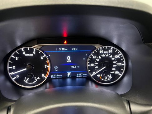 Used 2025 Nissan Altima 2.5 SV FWD image 35
