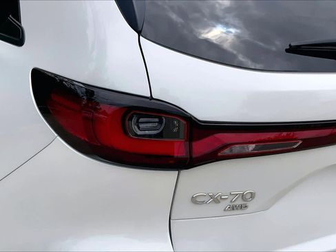 Certified 2025 MAZDA CX-70 Plug-In Hybrid w/ Premium Plus AWD/4WD image 27
