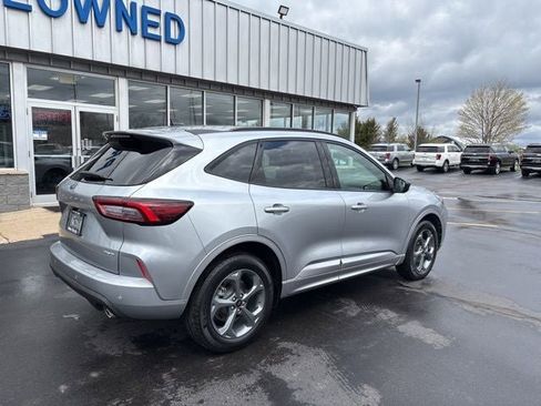 Used 2023 Ford Escape ST-Line w/ Tech Pack #1 AWD/4WD image 3