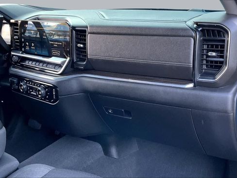 Used 2022 Chevrolet Silverado 1500 LT w/ Texas Edition Plus AWD/4WD image 18