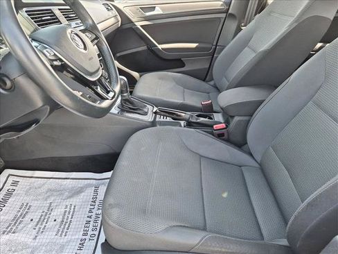 Used 2019 Volkswagen Golf 4-Door FWD image 15