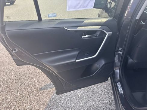 Certified 2021 Toyota RAV4 XLE Premium AWD/4WD image 22