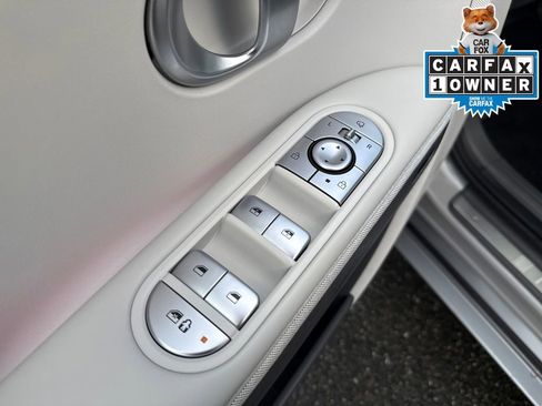 Used 2024 Hyundai Ioniq 5 Limited image 13