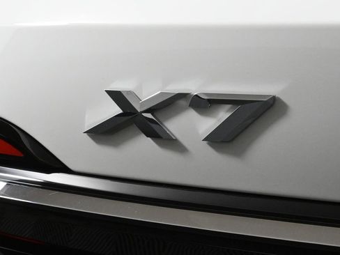 Used 2025 BMW X7 xDrive40i w/ Premium Package image 45