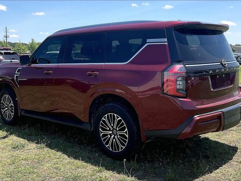 Certified 2025 Nissan Armada SL w/ Captain's Chari Seat Package RWD image 5