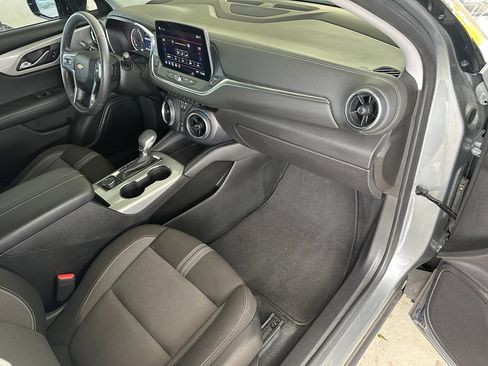 Used 2023 Chevrolet Blazer LT FWD image 36