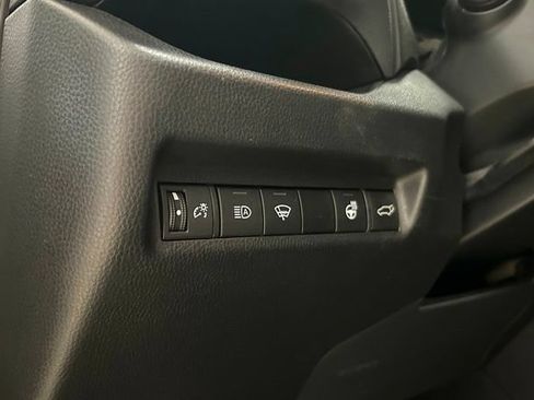 Used 2021 Toyota RAV4 XLE w/ Convenience Package AWD/4WD image 22