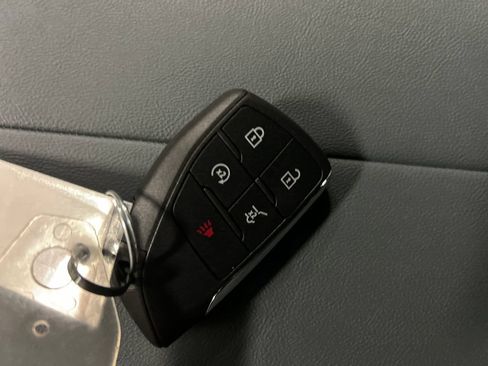 New 2026 GMC Terrain AT4 w/ LPO, Floor Liner Package AWD/4WD image 19