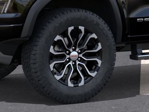 New 2026 GMC Canyon Denali AWD/4WD image 11