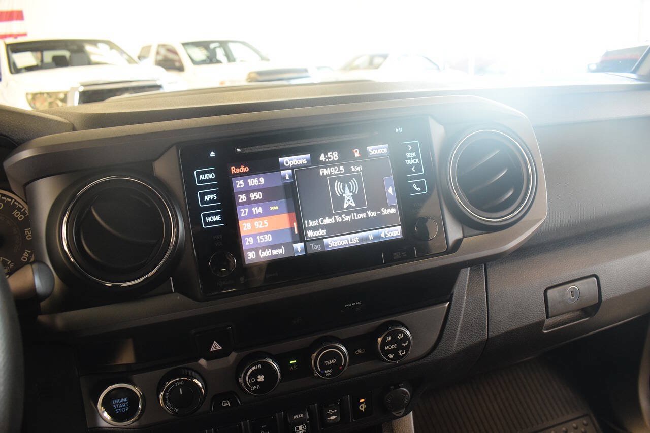 Used 2019 Toyota Tacoma TRD Sport w/ Technology Package AWD/4WD image 39