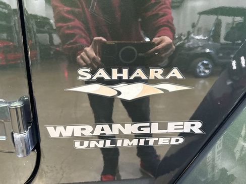 Used 2010 Jeep Wrangler Unlimited Sahara image 55