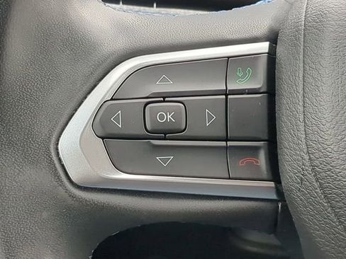 Certified 2022 Jeep Compass Latitude image 27