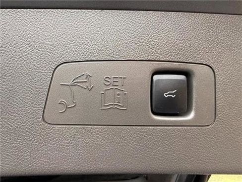 Used 2021 Lincoln Corsair FWD w/ Equipment Group 101A image 44