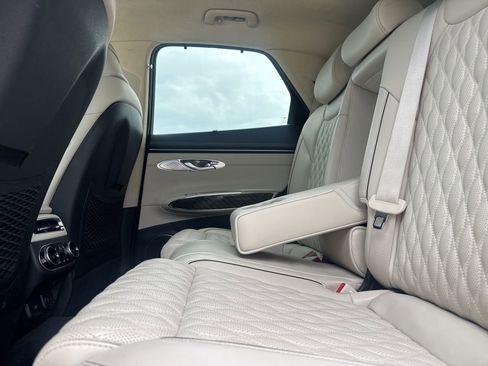 Used 2022 Genesis GV70 3.5T Sport w/ Sport Prestige Package image 34