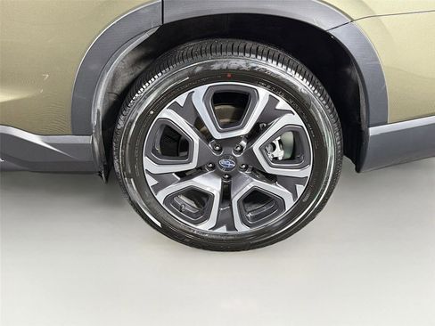 Used 2024 Subaru Ascent Touring AWD/4WD image 35