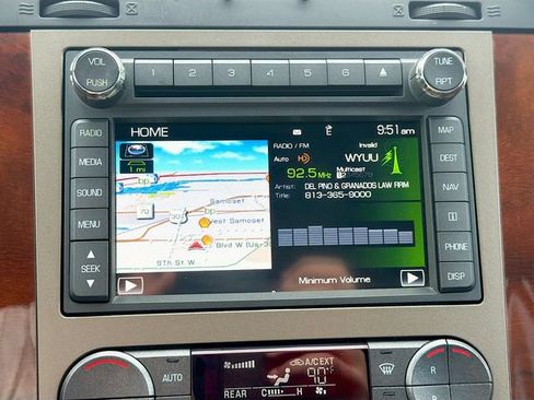 Used 2014 Lincoln Navigator 4WD image 13