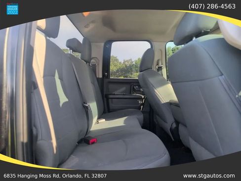 Used 2017 RAM 1500 Express w/ Black Ram 1500 Express Group RWD image 20