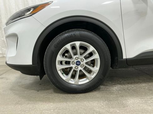 Used 2021 Ford Escape SE image 8