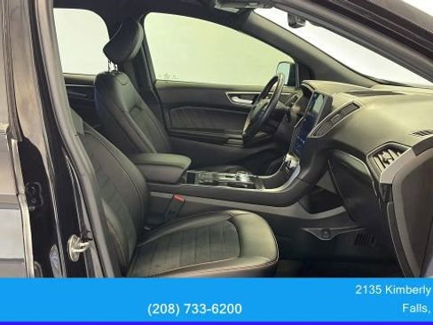 Used 2022 Ford Edge ST-Line w/ Cold Weather Package image 35