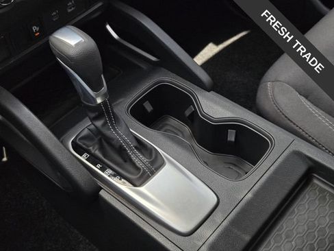 Used 2025 Nissan Frontier SV RWD image 21