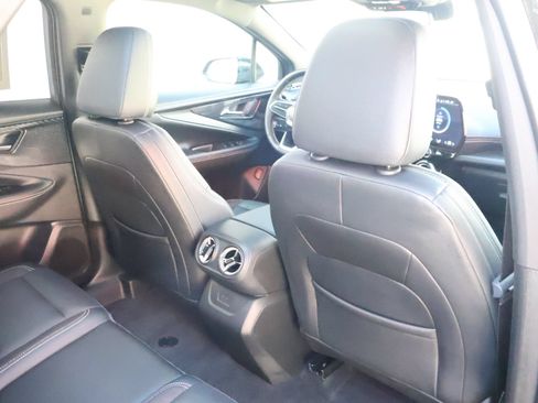 Used 2024 Chevrolet Blazer EV LT AWD/4WD image 51