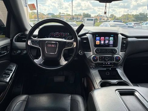 Used 2019 GMC Yukon XL SLT AWD/4WD image 17
