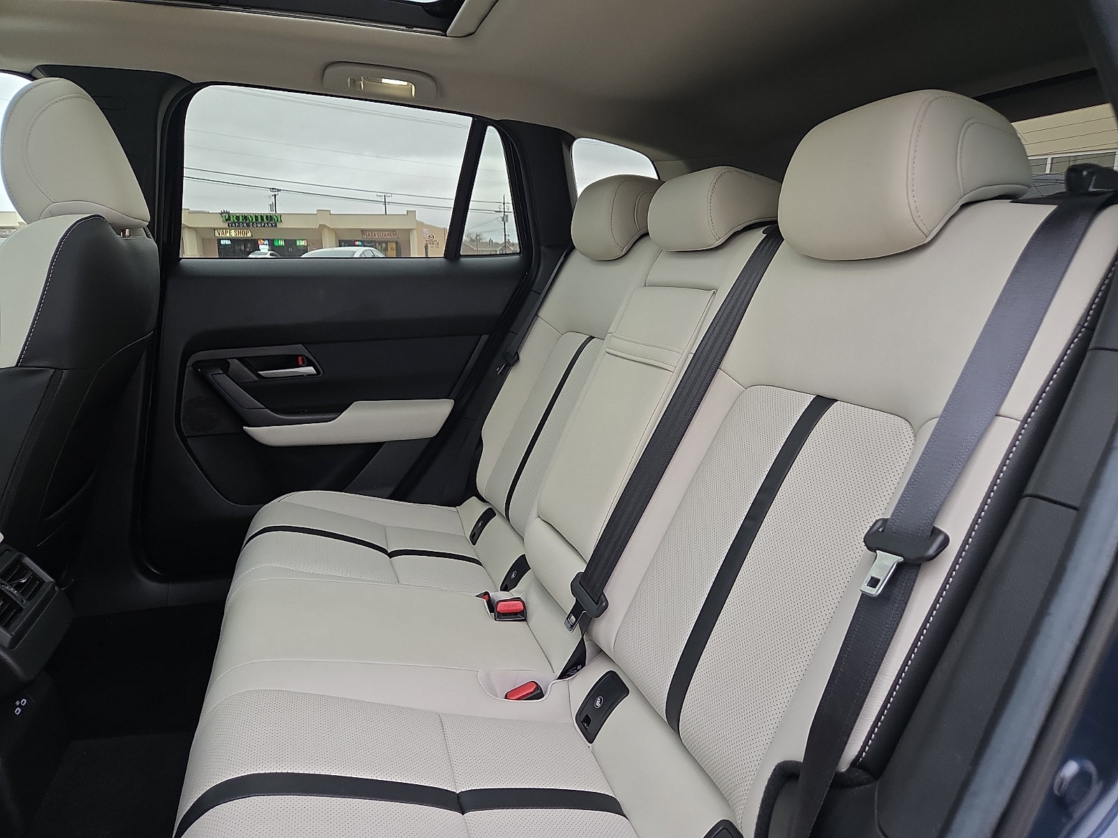 Used 2026 MAZDA CX-50 AWD 2.5 S w/ Cargo Package image 13
