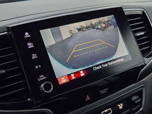 Used 2023 Honda Ridgeline Sport image 32