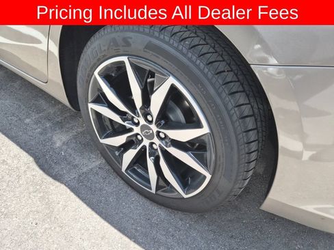 Used 2024 Chevrolet Malibu RS FWD image 15