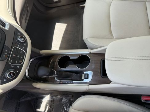 Used 2024 Chevrolet Malibu LT image 35