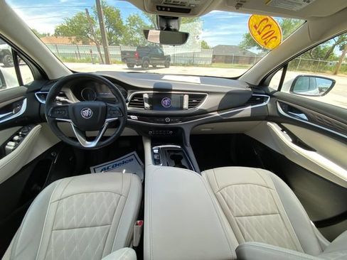 Used 2022 Buick Enclave Avenir FWD image 15