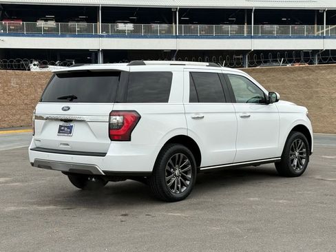 Used 2021 Ford Expedition Limited image 4