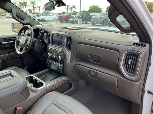 Used 2021 GMC Sierra 1500 Denali w/ Denali Premium Package AWD/4WD image 13