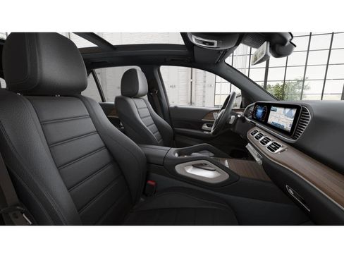 New 2026 Mercedes-Benz GLE 580 4MATIC image 3