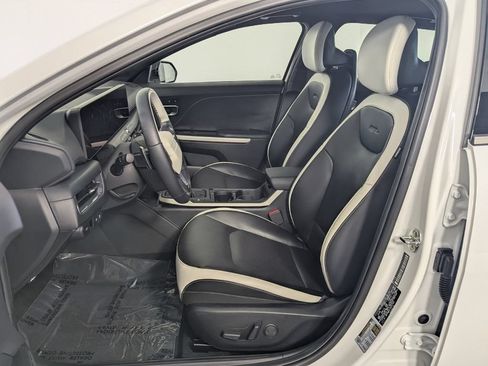 Used 2025 Kia K4 GT-Line Turbo FWD image 11