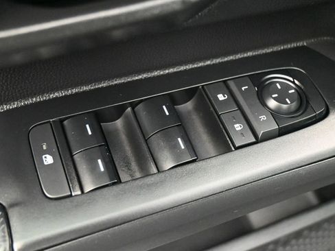 Used 2024 Toyota Tacoma SR5 image 4