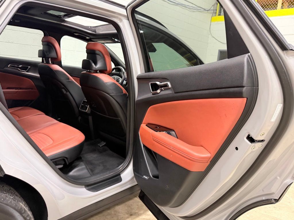 Used 2023 Kia Sportage SX FWD image 41