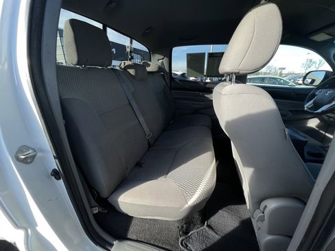 Used 2014 Toyota Tacoma PreRunner image 25