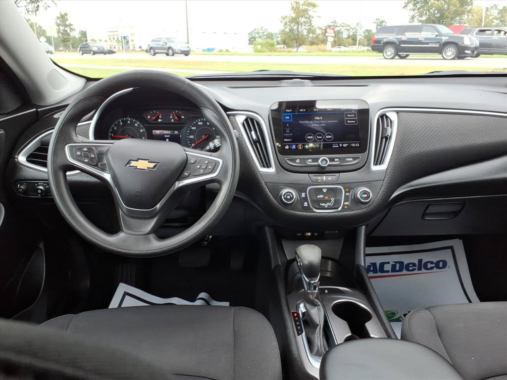 Used 2022 Chevrolet Malibu LS FWD image 12