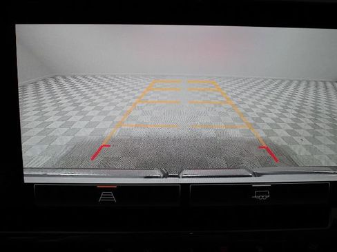 Used 2023 GMC Sierra 1500 SLT w/ X31 Off-Road Package image 4