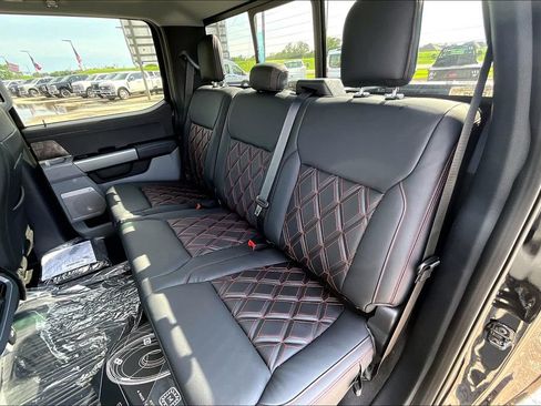 New 2025 Ford F250 XLT w/ Black Appearance Package image 24
