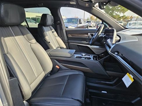 New 2026 Cadillac Vistiq Sport image 20